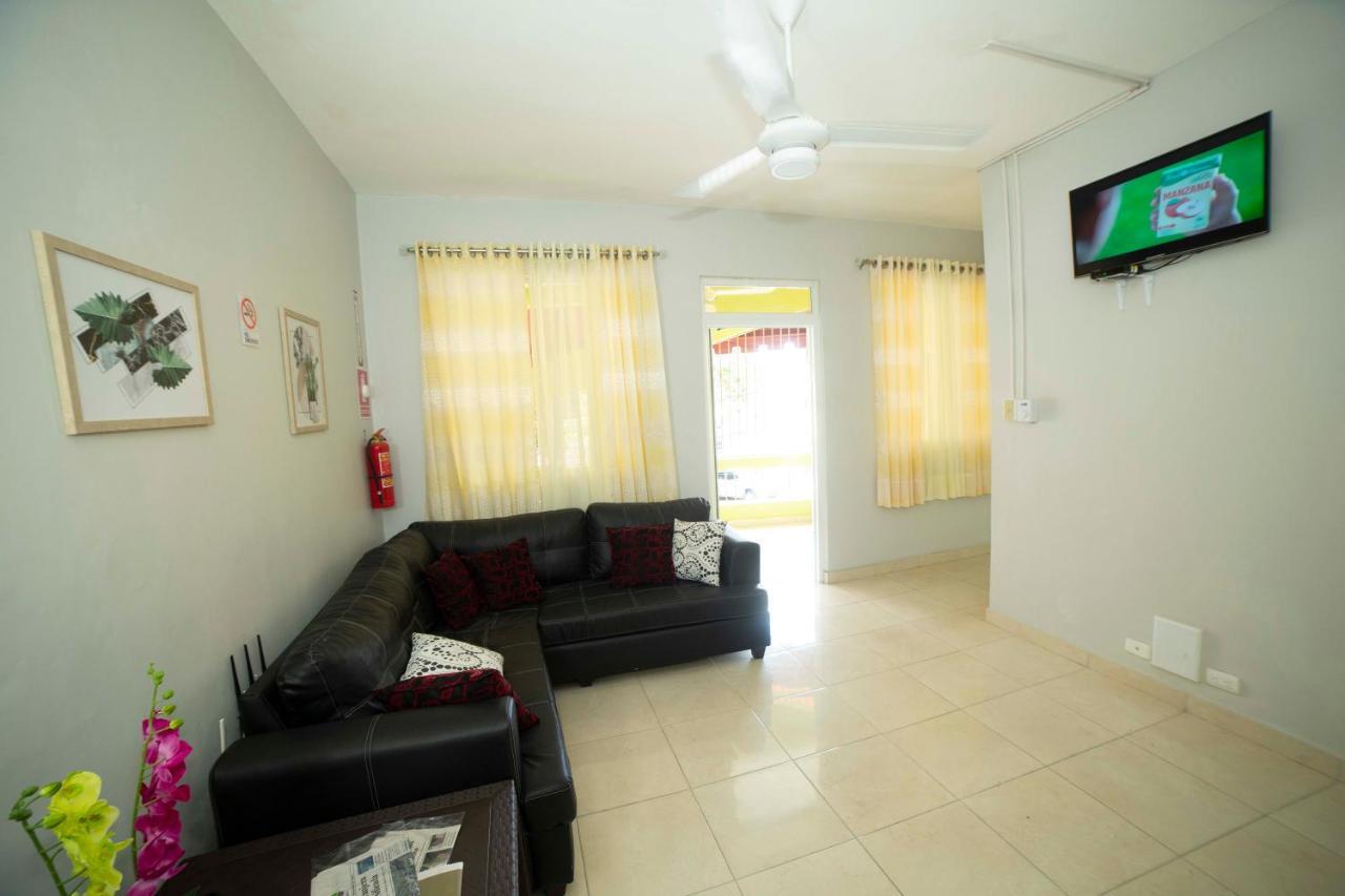 Hotel Enrique I Gazcue, Bed And Breakfast Santo Domingo Buitenkant foto