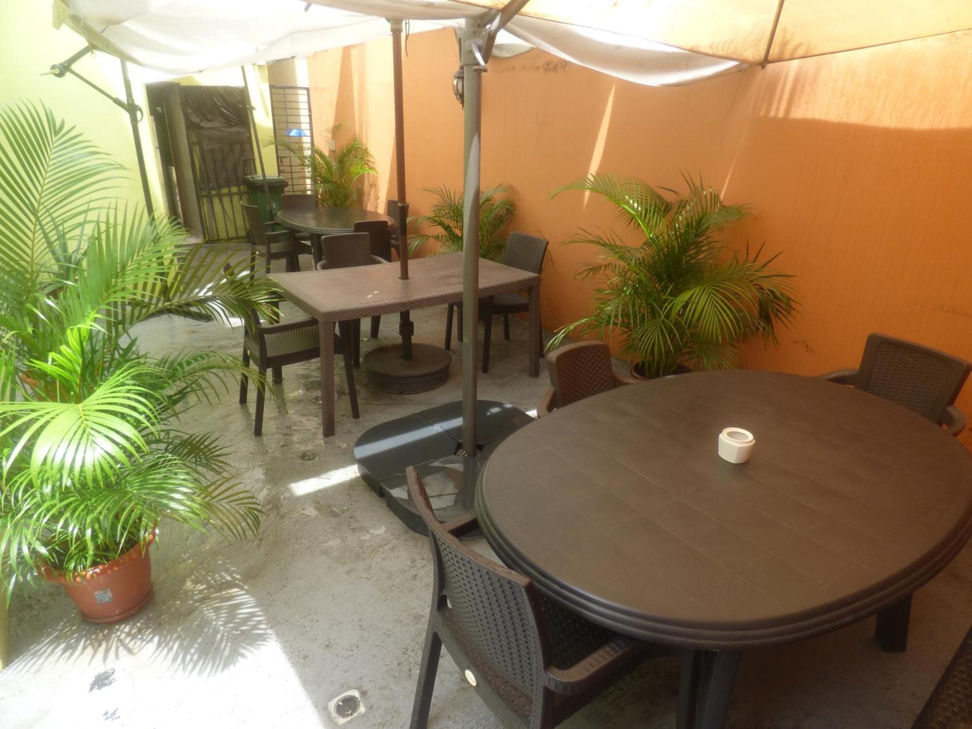 Hotel Enrique I Gazcue, Bed And Breakfast Santo Domingo Buitenkant foto