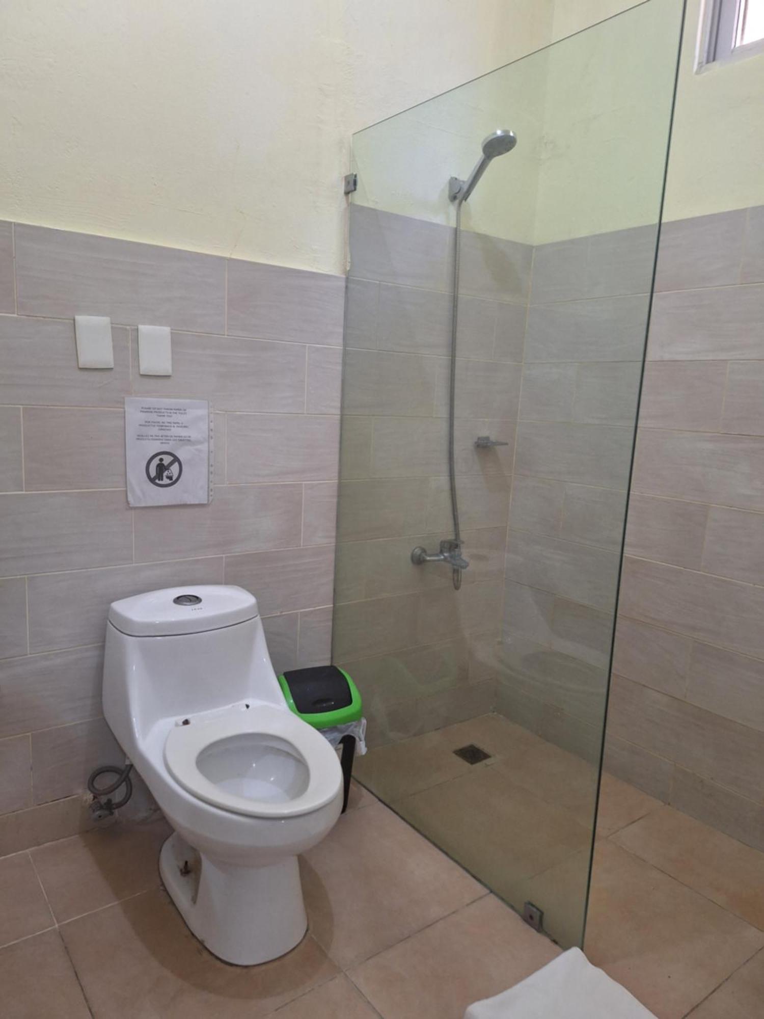 Hotel Enrique I Gazcue, Bed And Breakfast Santo Domingo Buitenkant foto